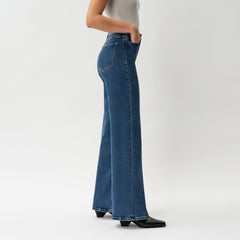 Relaxed ComfortDenim™ Jeans